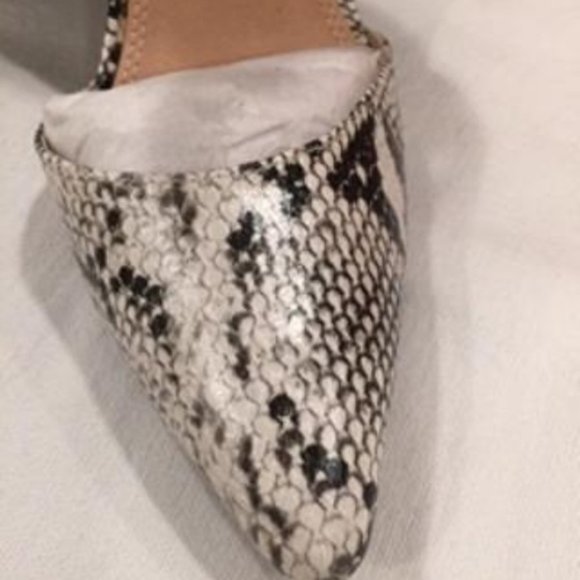 NIB!  Sophia & Lee Black/White Snake Print Heels - Picture 3 of 6